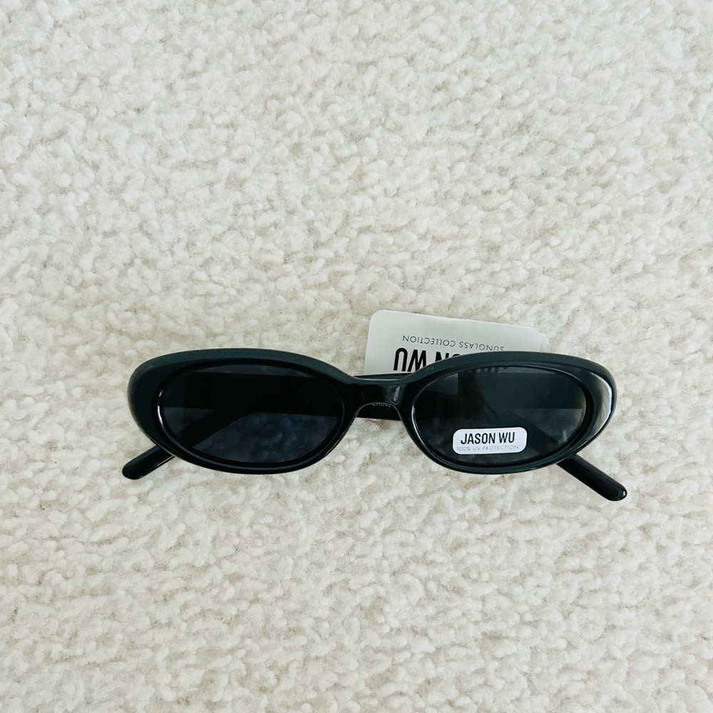 Jason Wu Sleek Black Oval Sunglasses NWT - Picture 4 of 6
